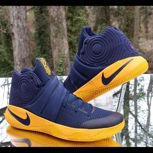 Kyrie 2 Cav Nike